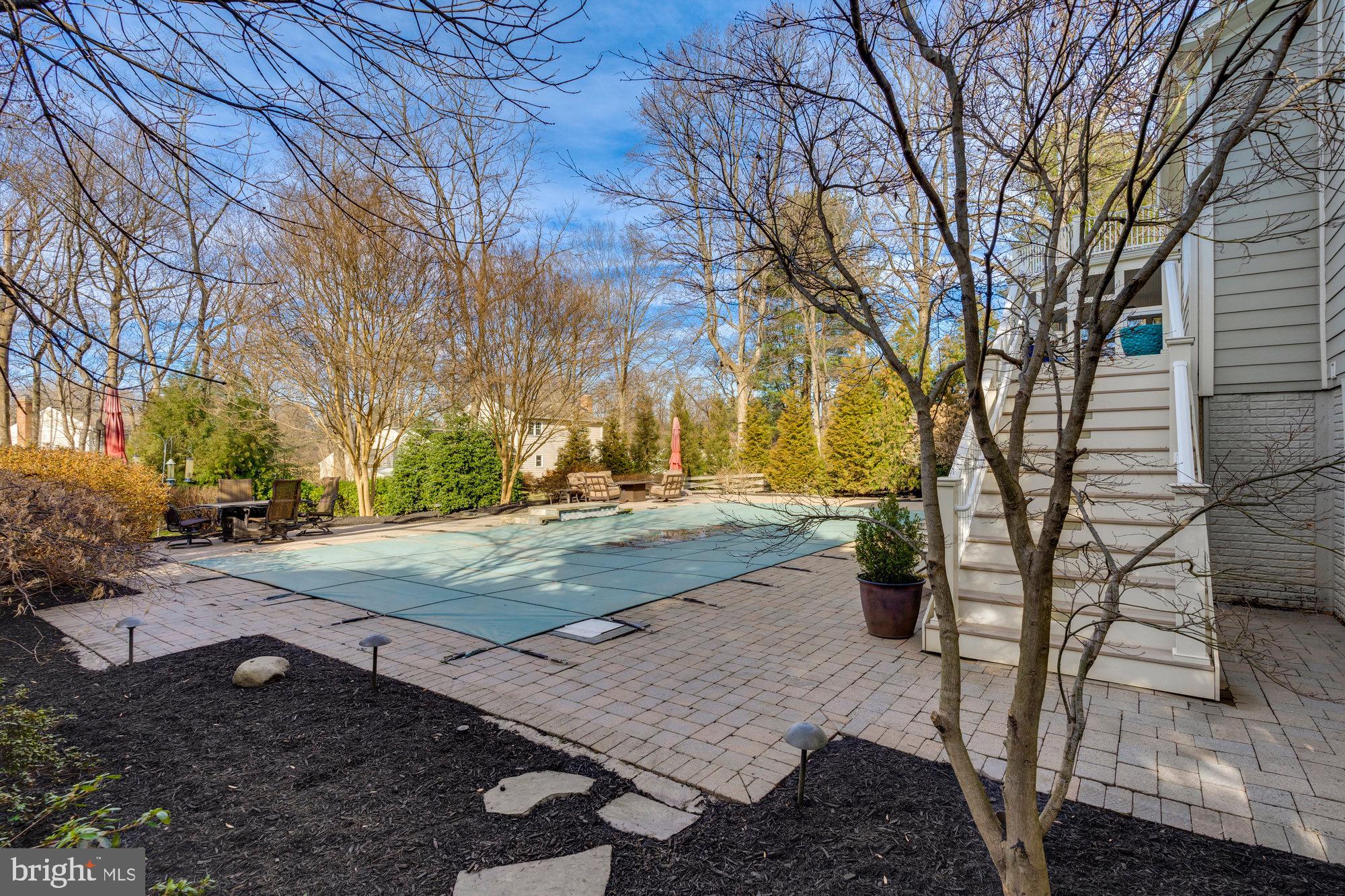 OAKCREST - Residential