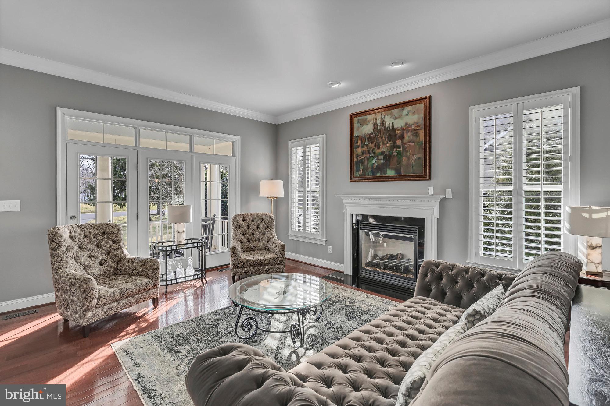 OAKCREST - Residential