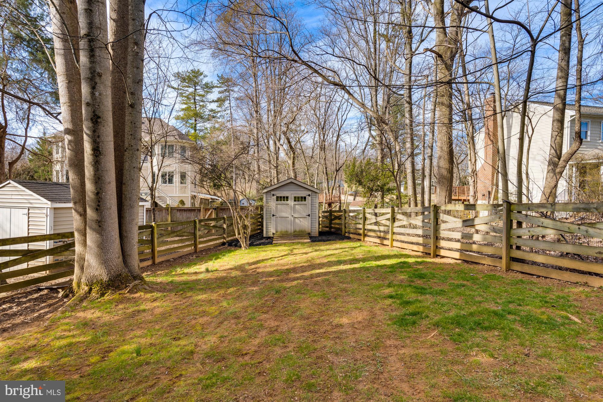 OAKCREST - Residential