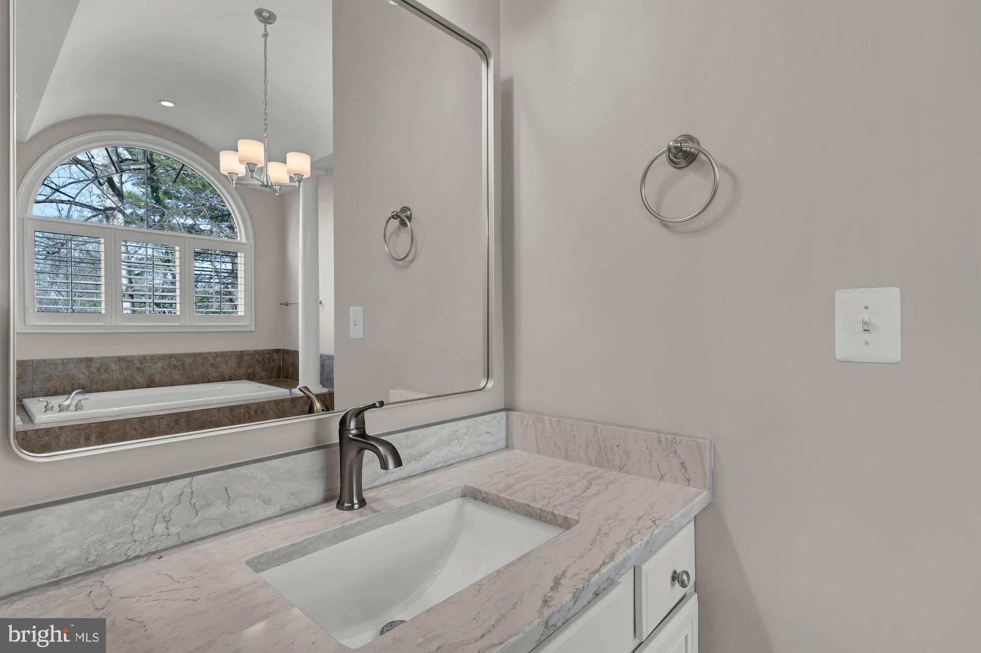 OAKCREST - Residential