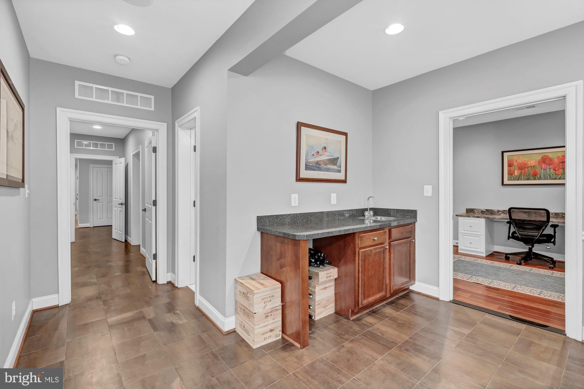 OAKCREST - Residential