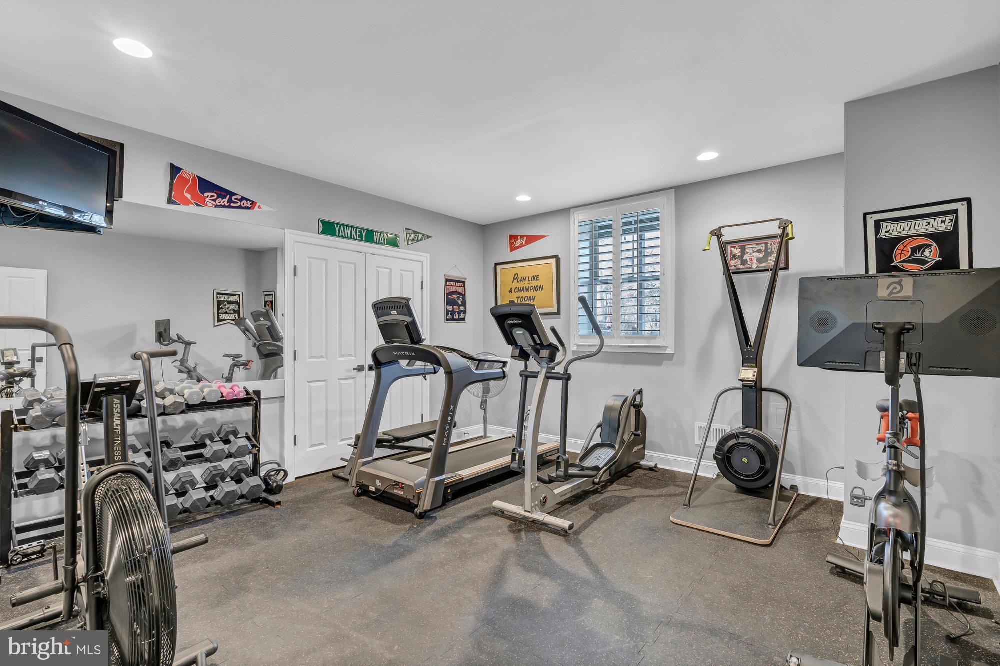 OAKCREST - Residential