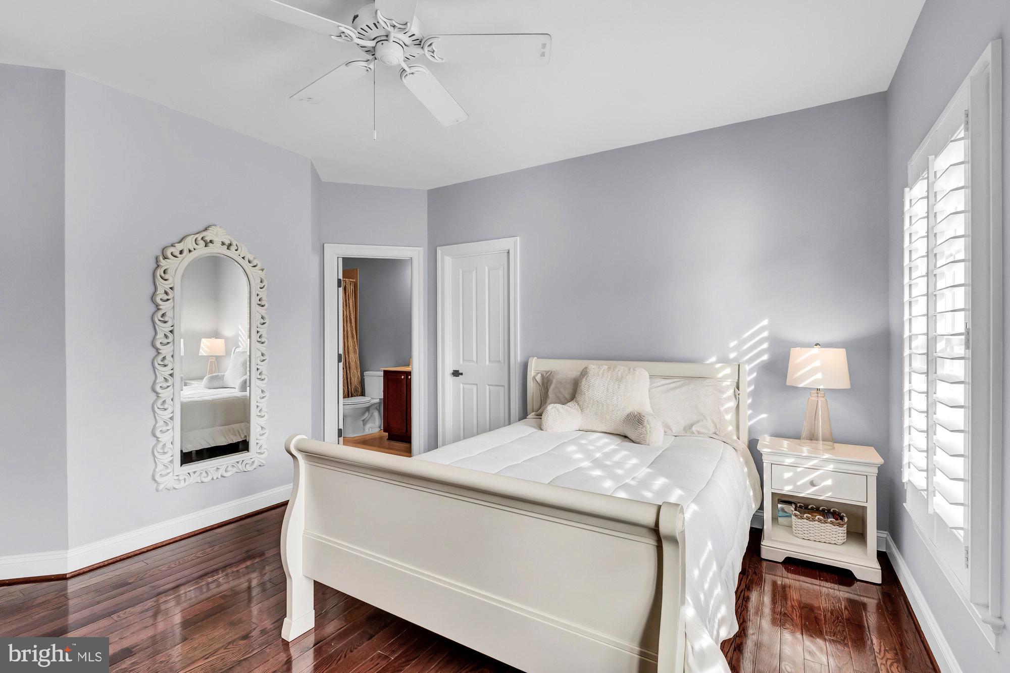 OAKCREST - Residential