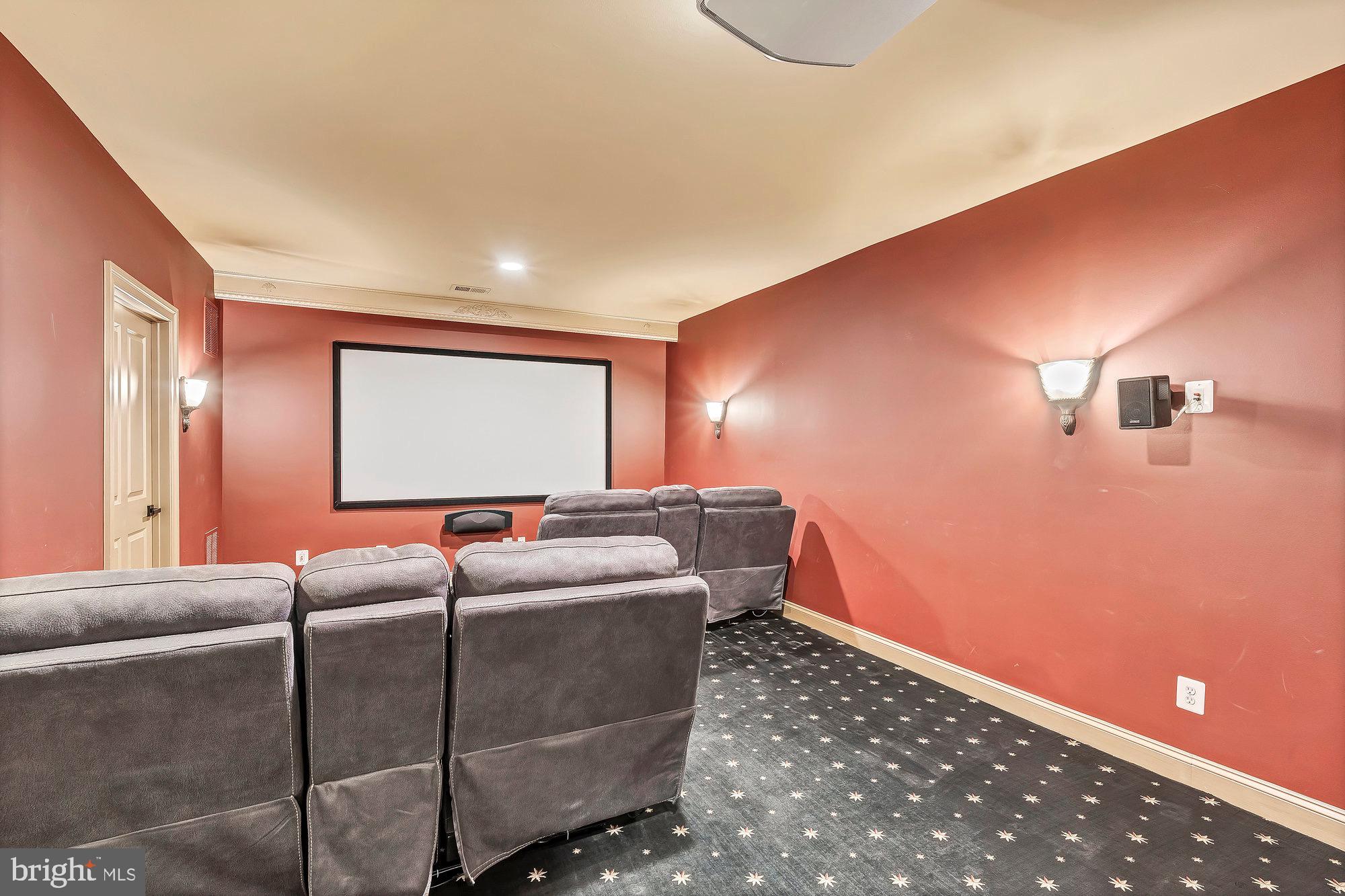 OAKCREST - Residential