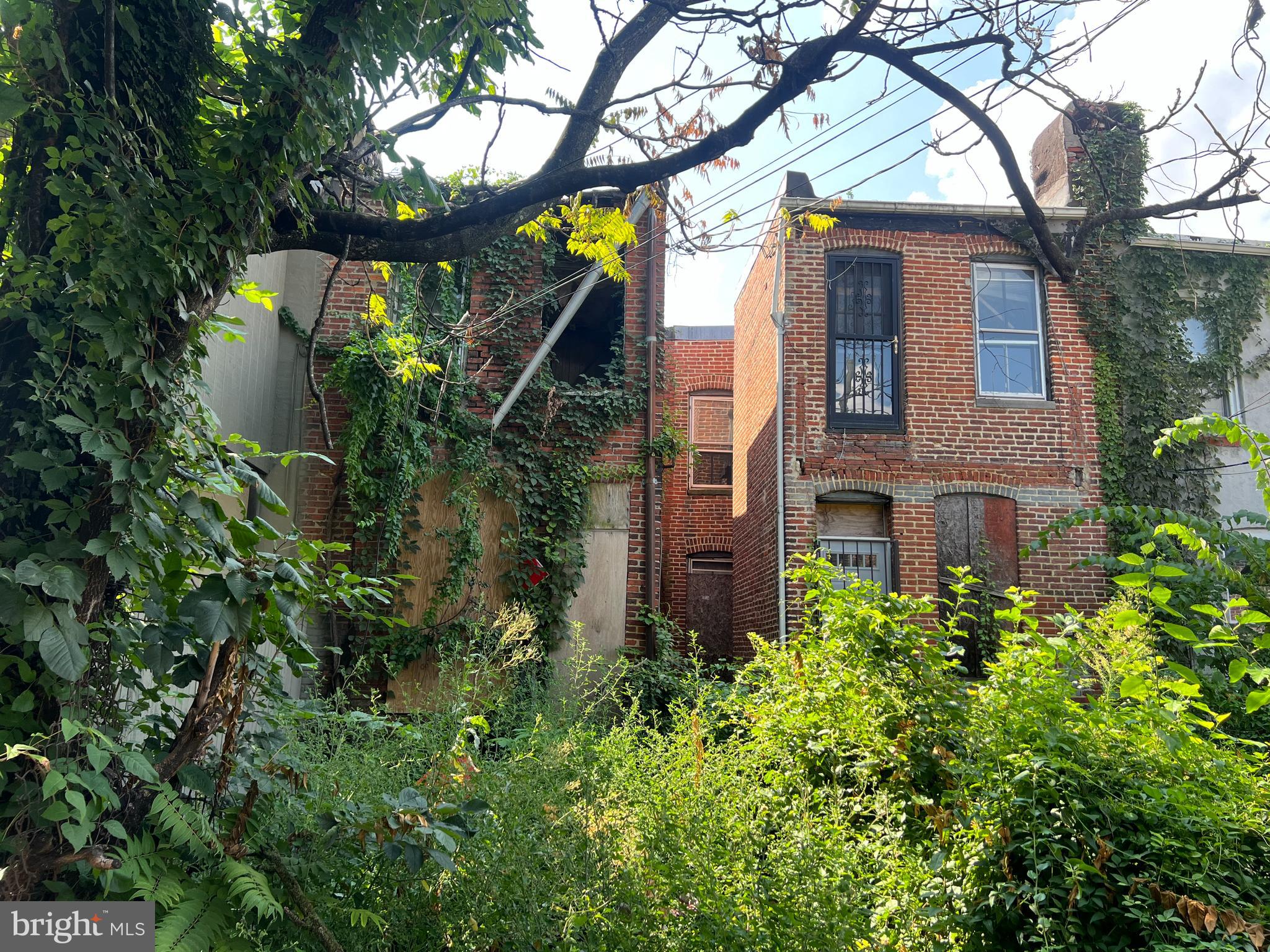 EASTERWOOD - Residential