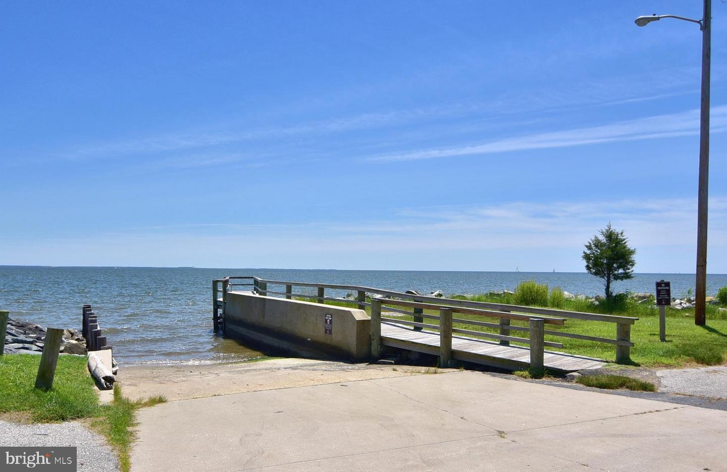 COLUMBIA BEACH - Residential