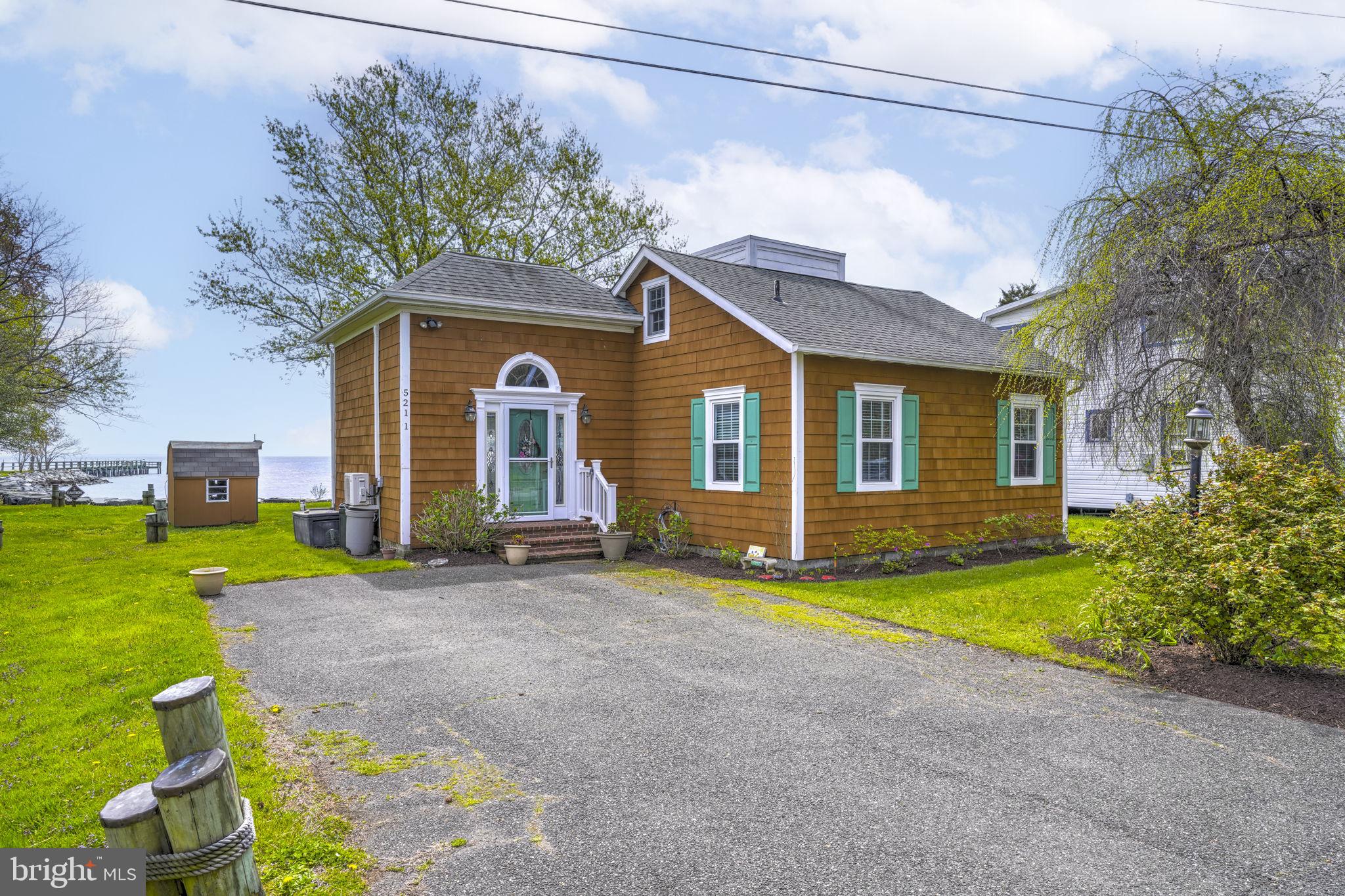 COLUMBIA BEACH - Residential