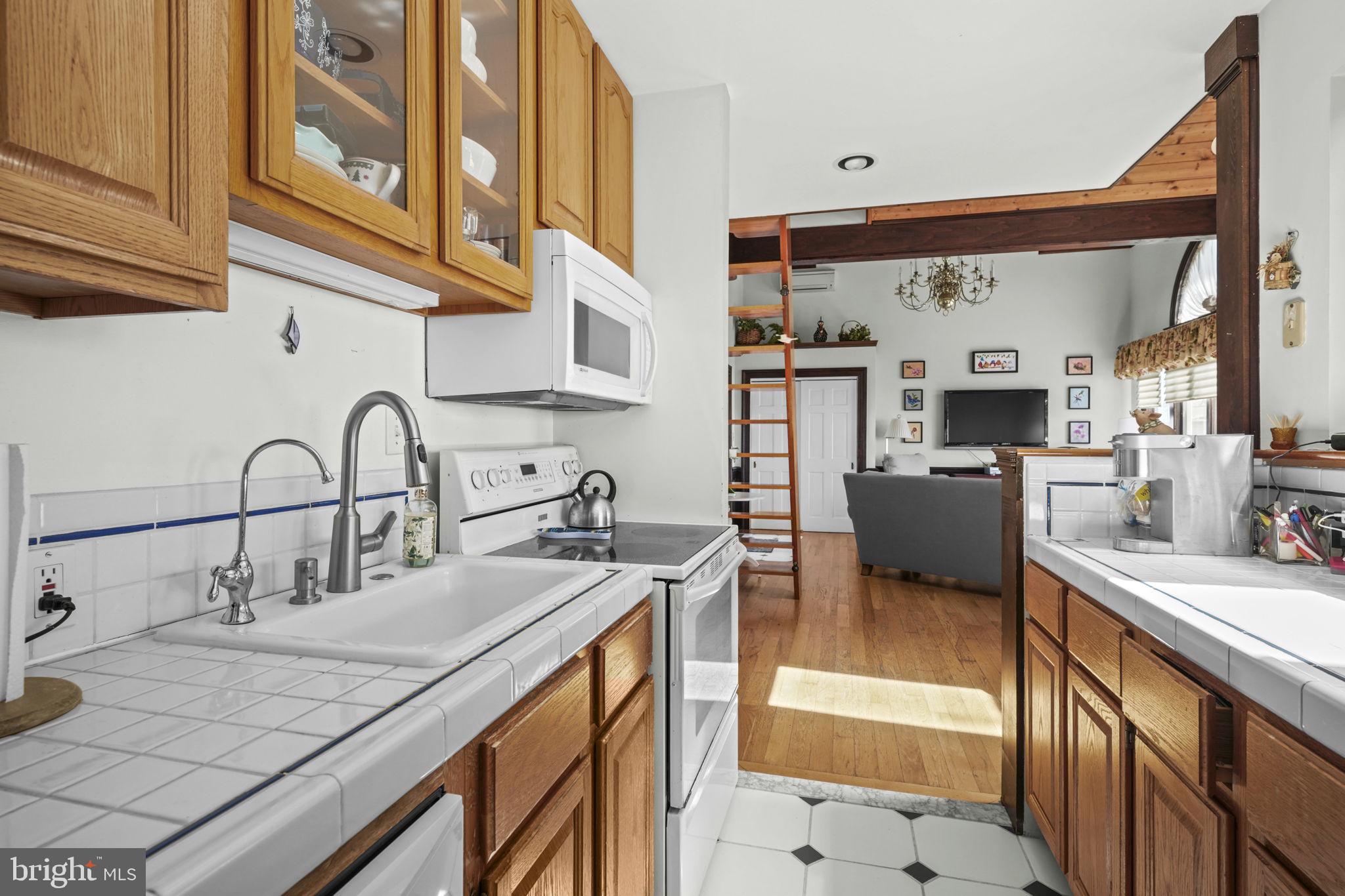 COLUMBIA BEACH - Residential