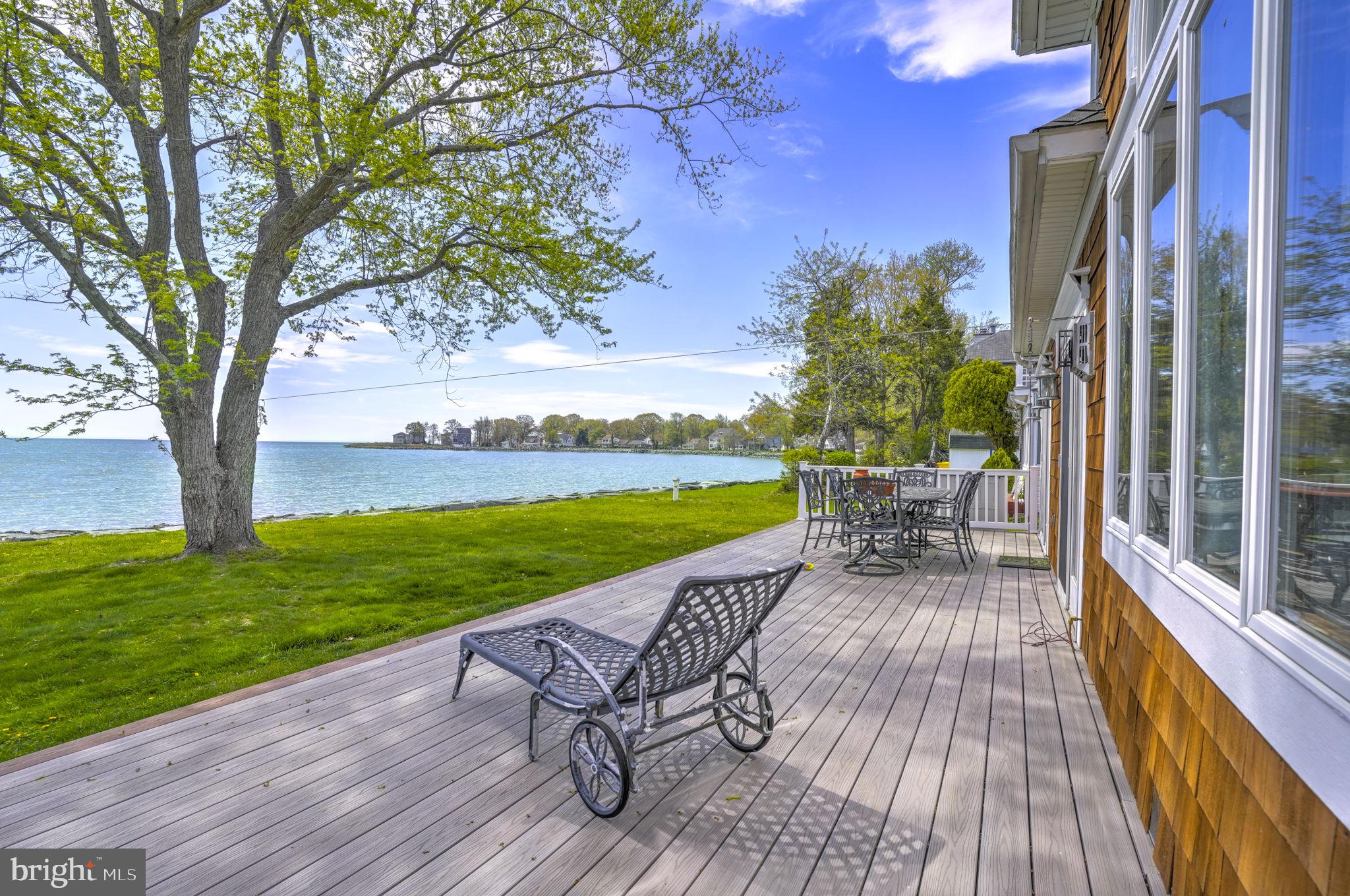 COLUMBIA BEACH - Residential