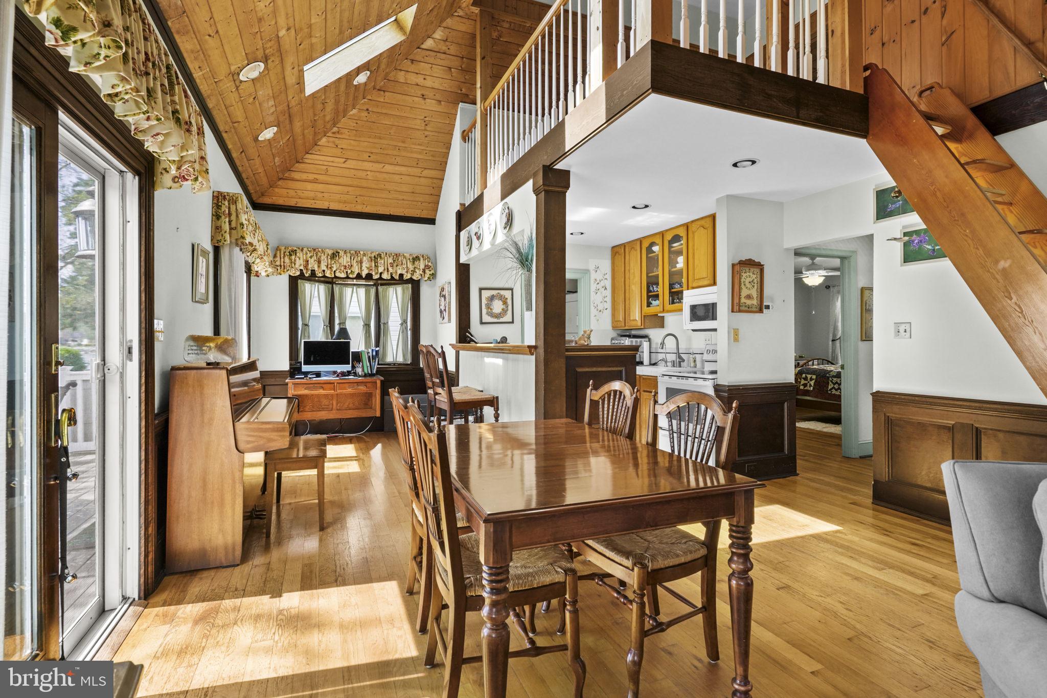 COLUMBIA BEACH - Residential