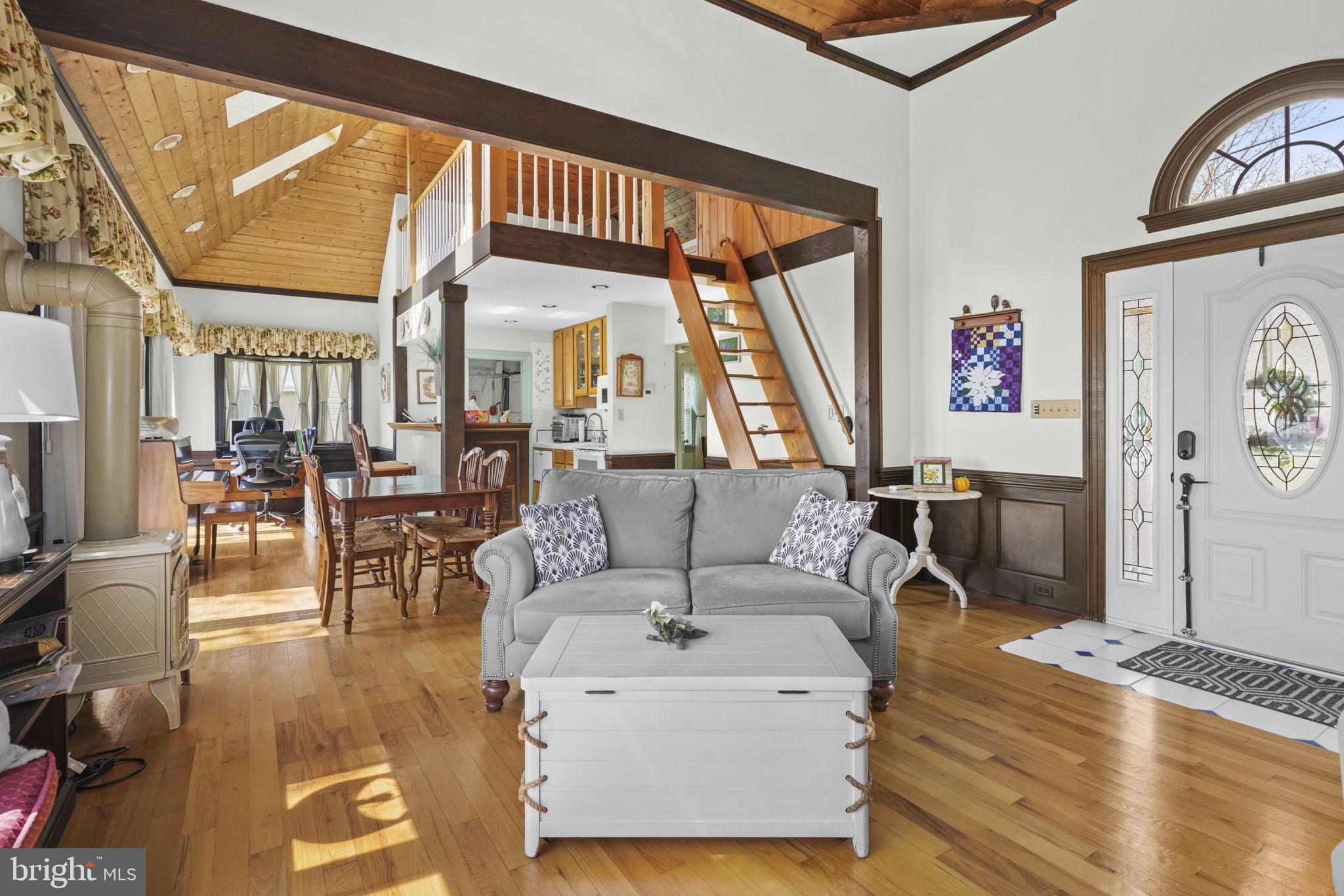 COLUMBIA BEACH - Residential