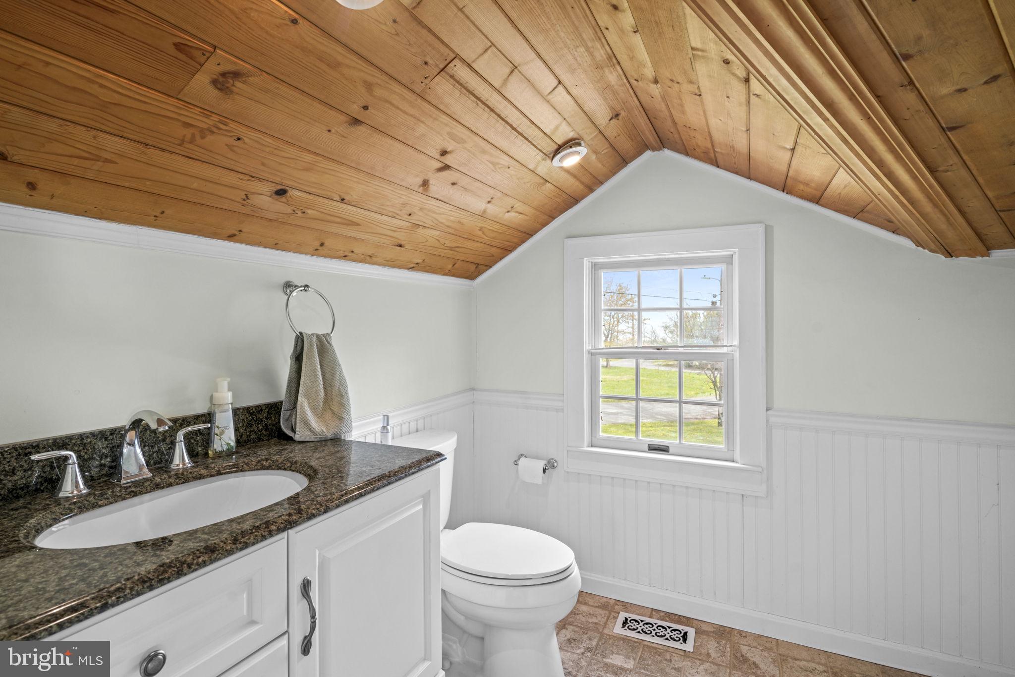 COLUMBIA BEACH - Residential