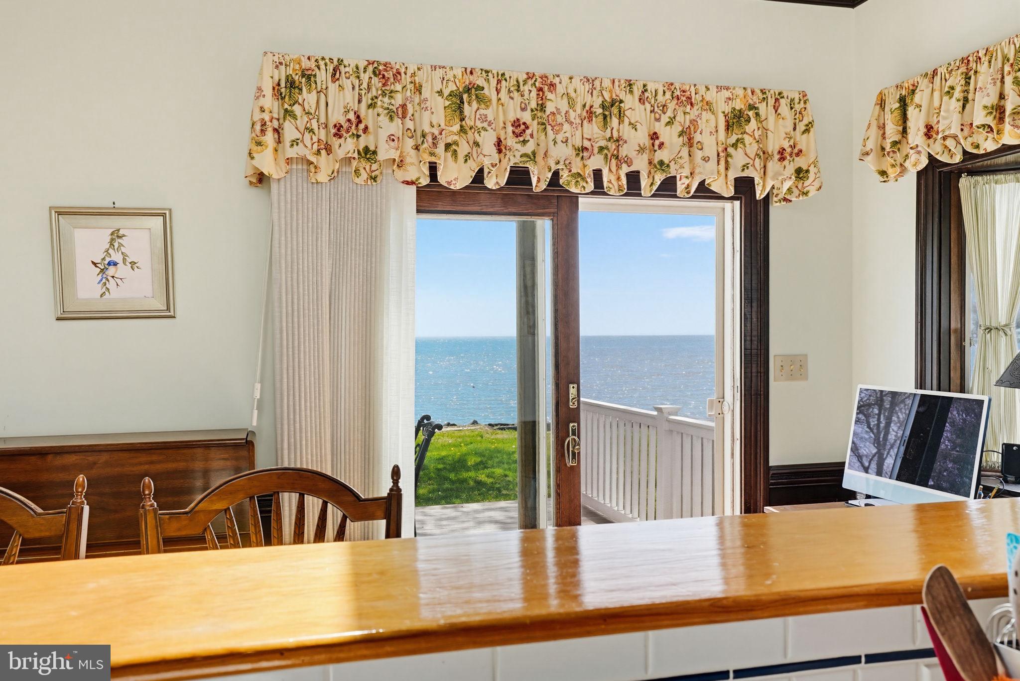 COLUMBIA BEACH - Residential