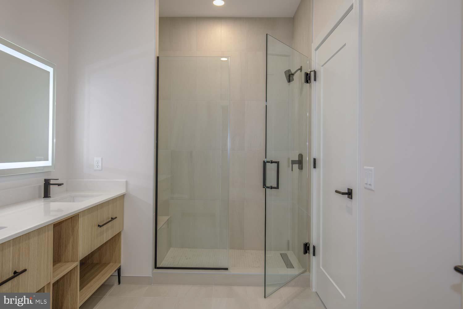 FALLS CHURCH CITY - Residential