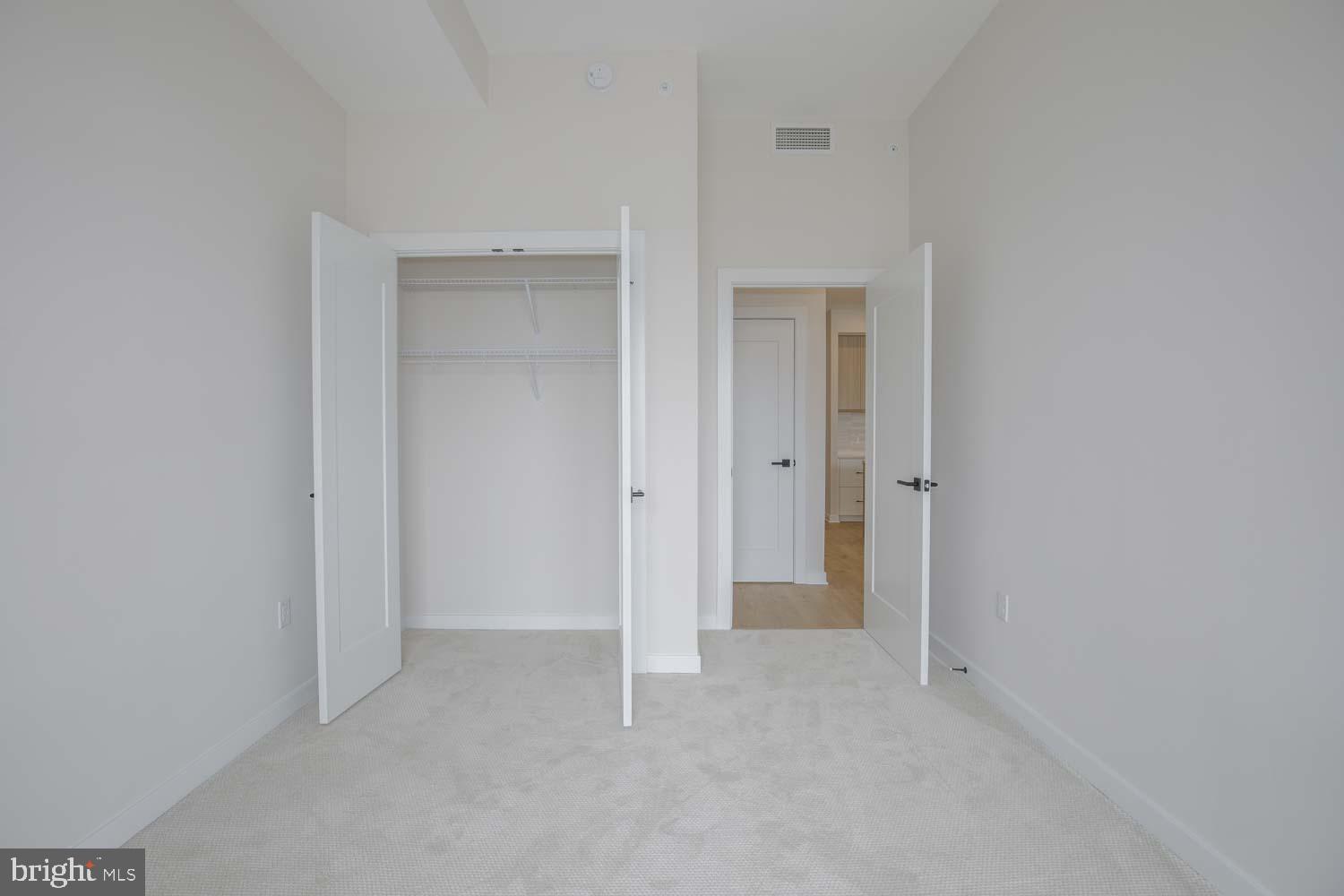 FALLS CHURCH CITY - Residential