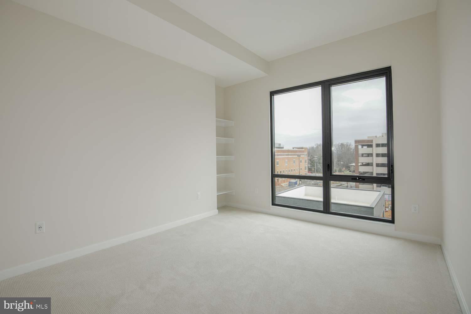 FALLS CHURCH CITY - Residential