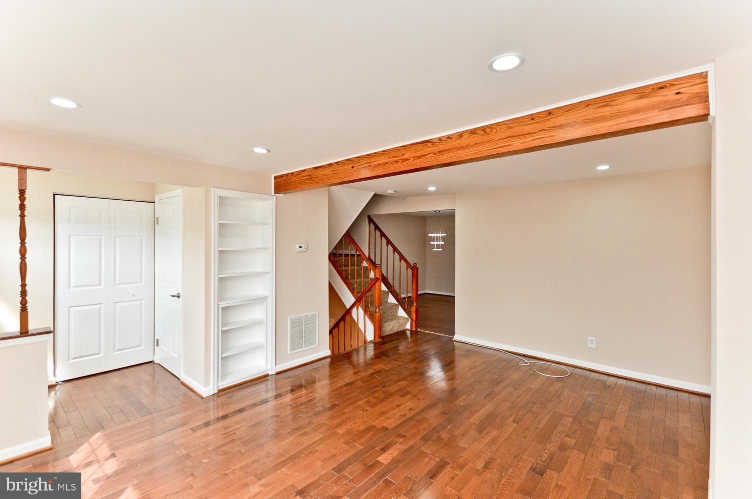 INDIAN CREEK - Residential Lease