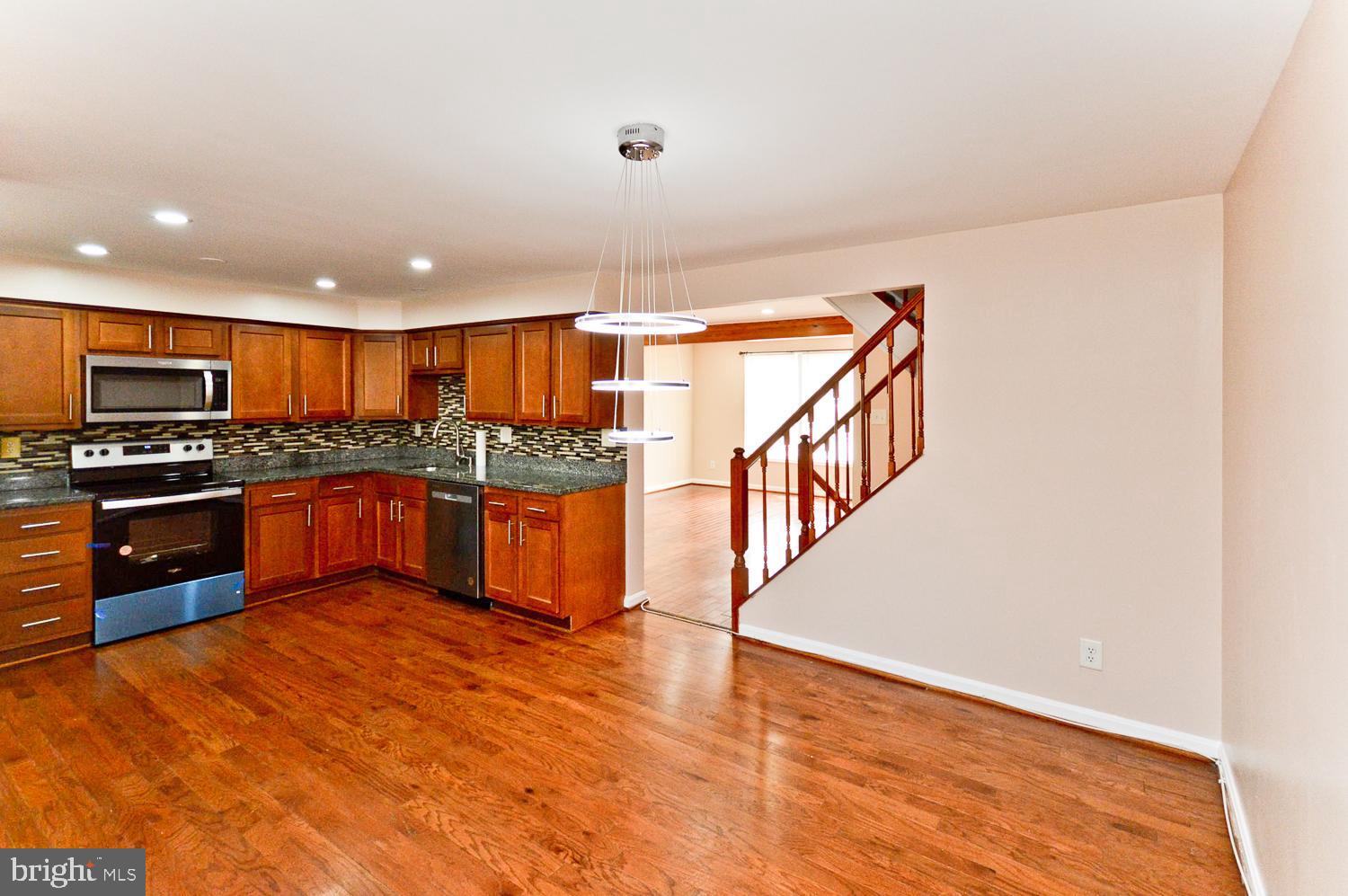 INDIAN CREEK - Residential Lease