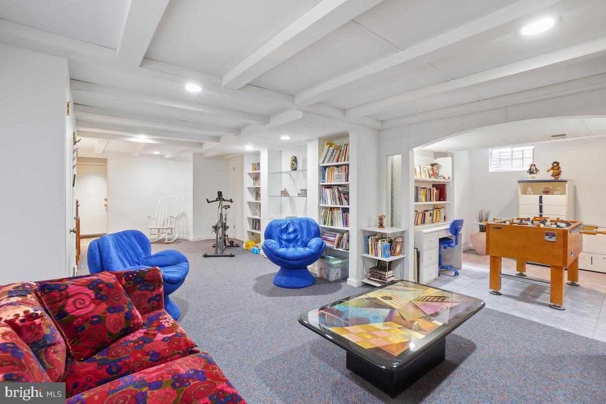 WILLERBURN ACRES - Residential