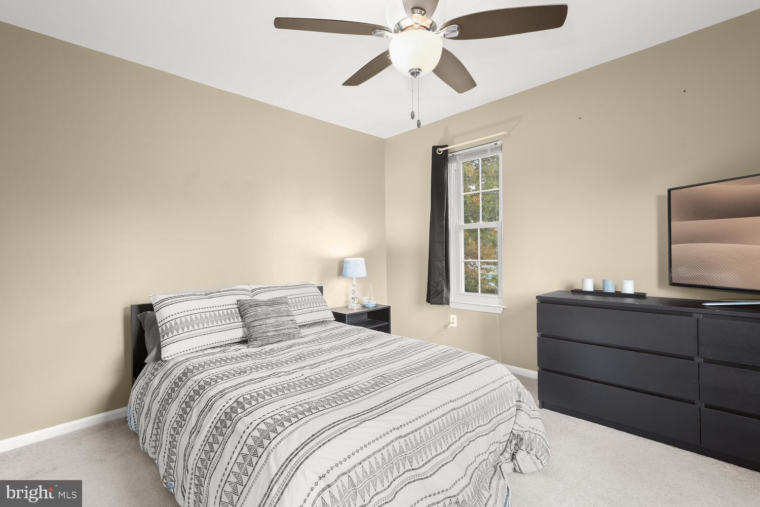 OAKS OF HARFORD - Residential