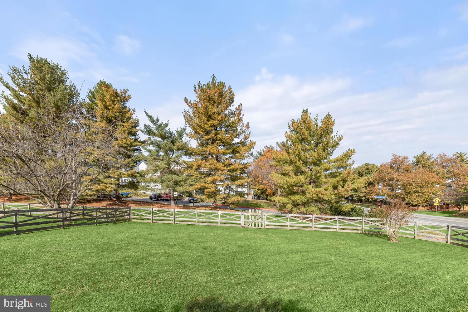 OAKS OF HARFORD - Residential