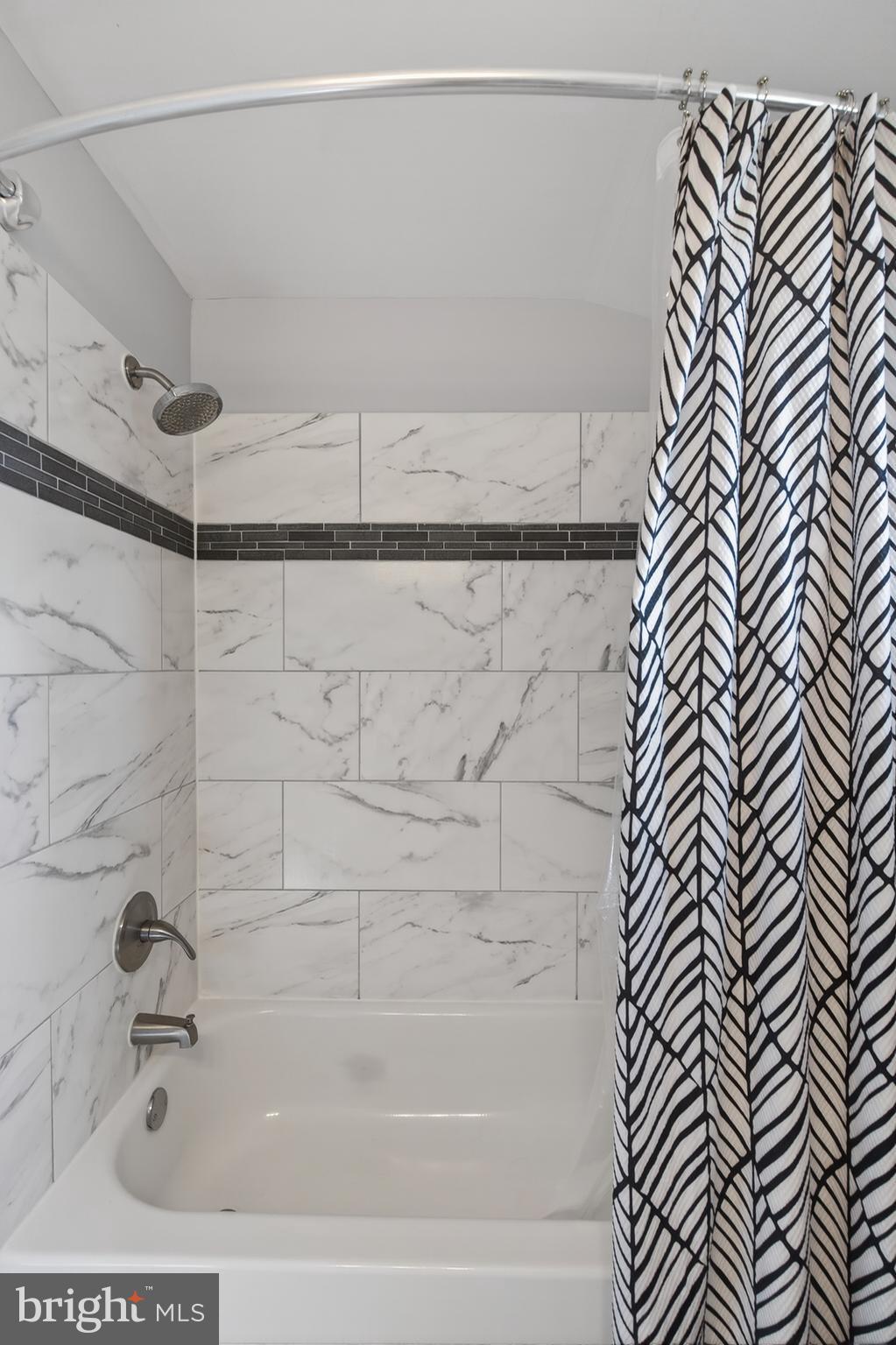 ABERDEEN HILLS - Residential