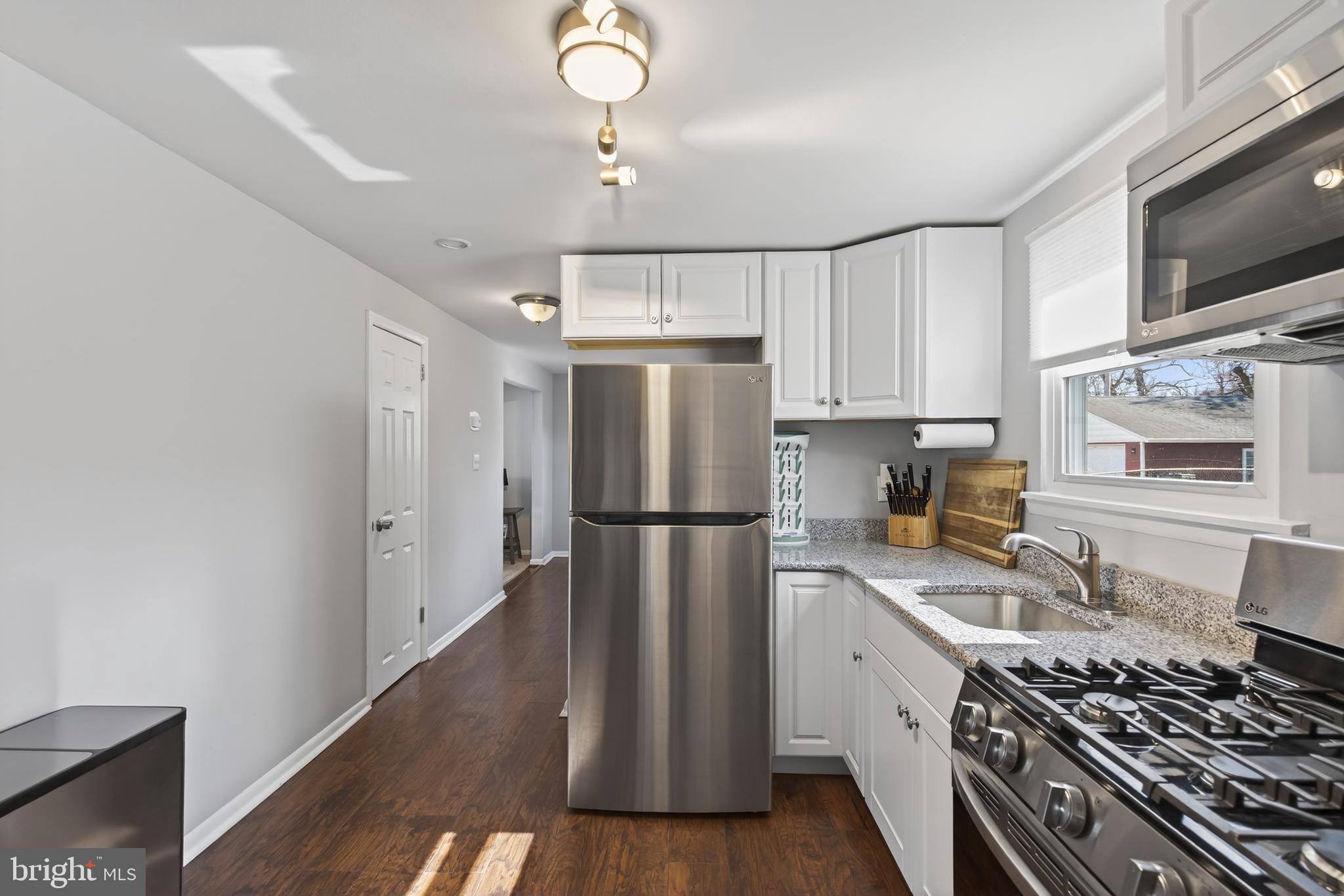 ABERDEEN HILLS - Residential