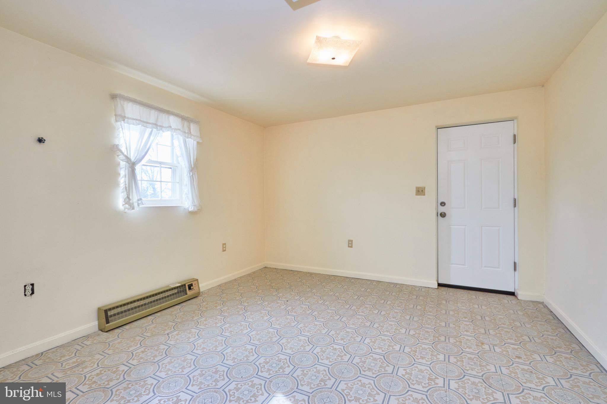 GYPSUM HILL - Residential