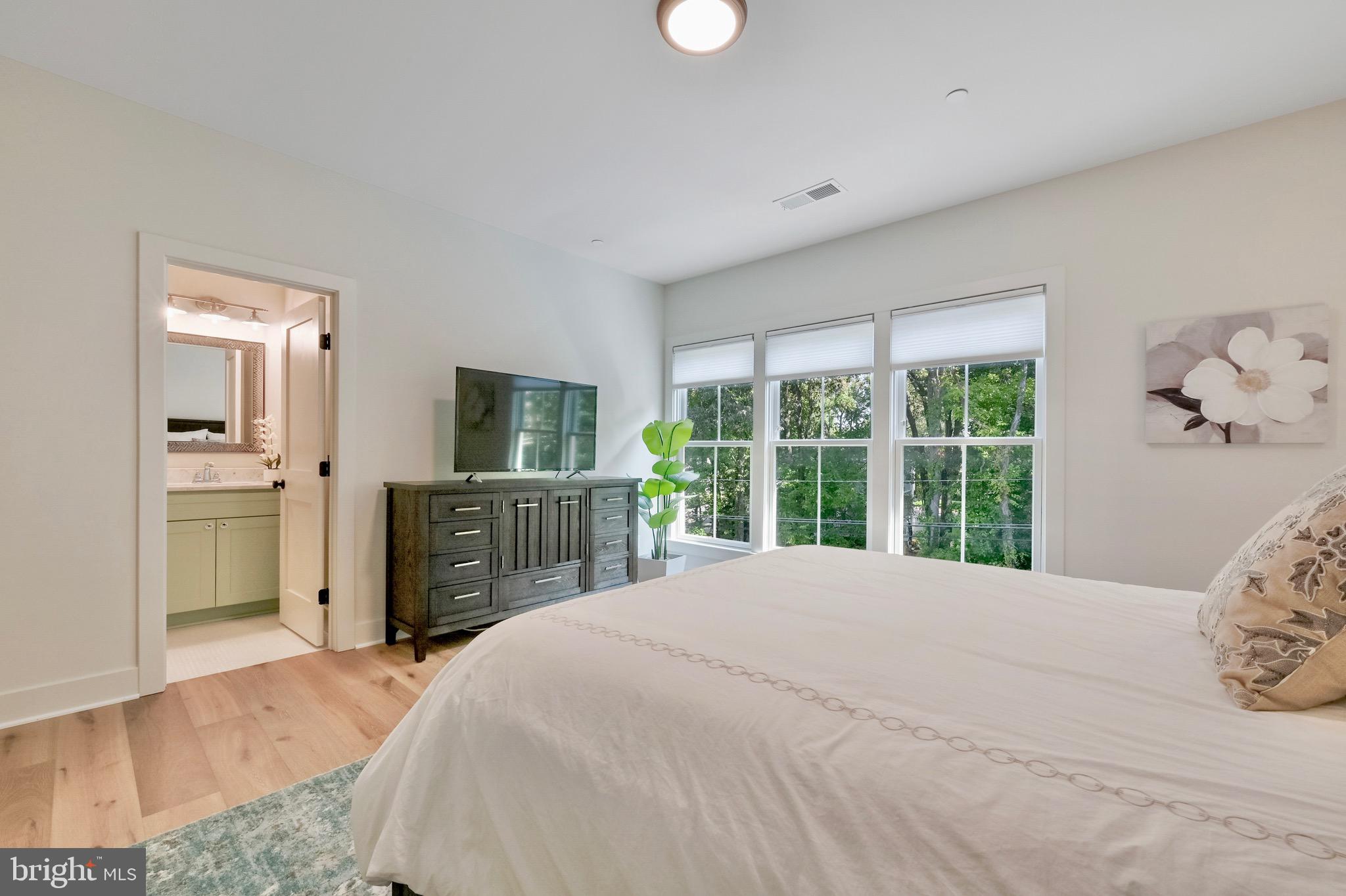 REGULARS - Residential