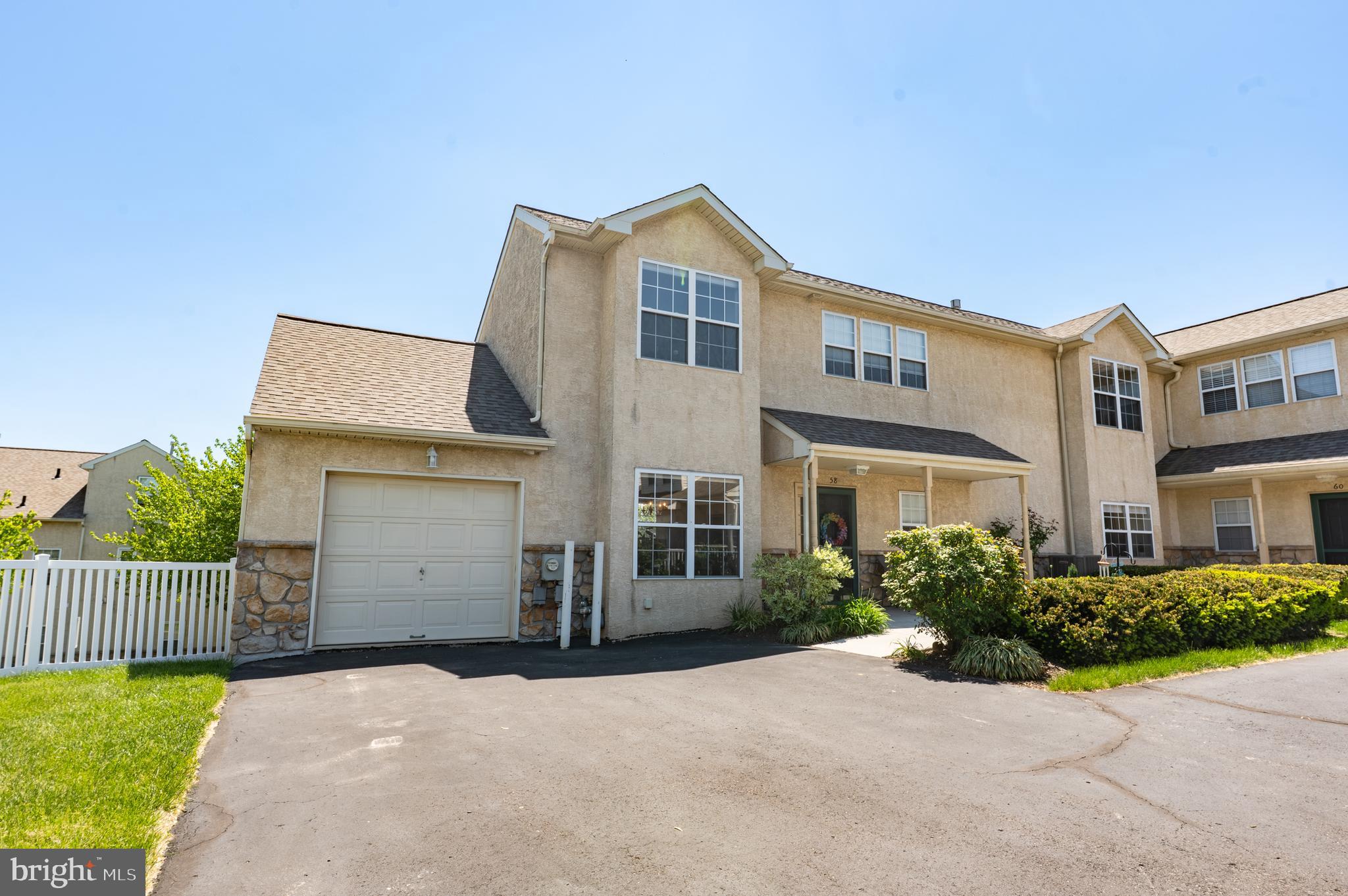 STUARTS KEEP - Residential