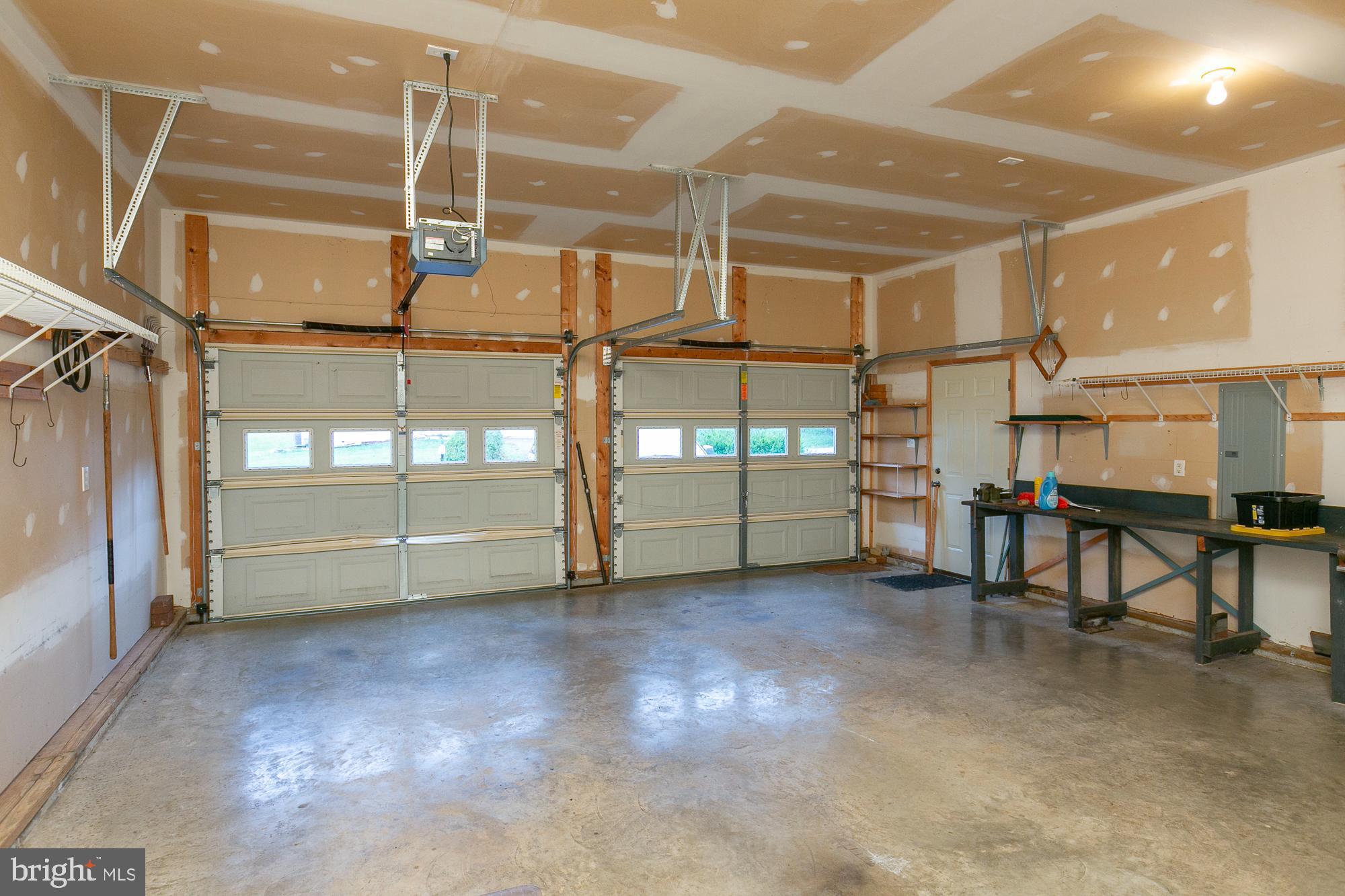 HAMMONDS MILL - Residential