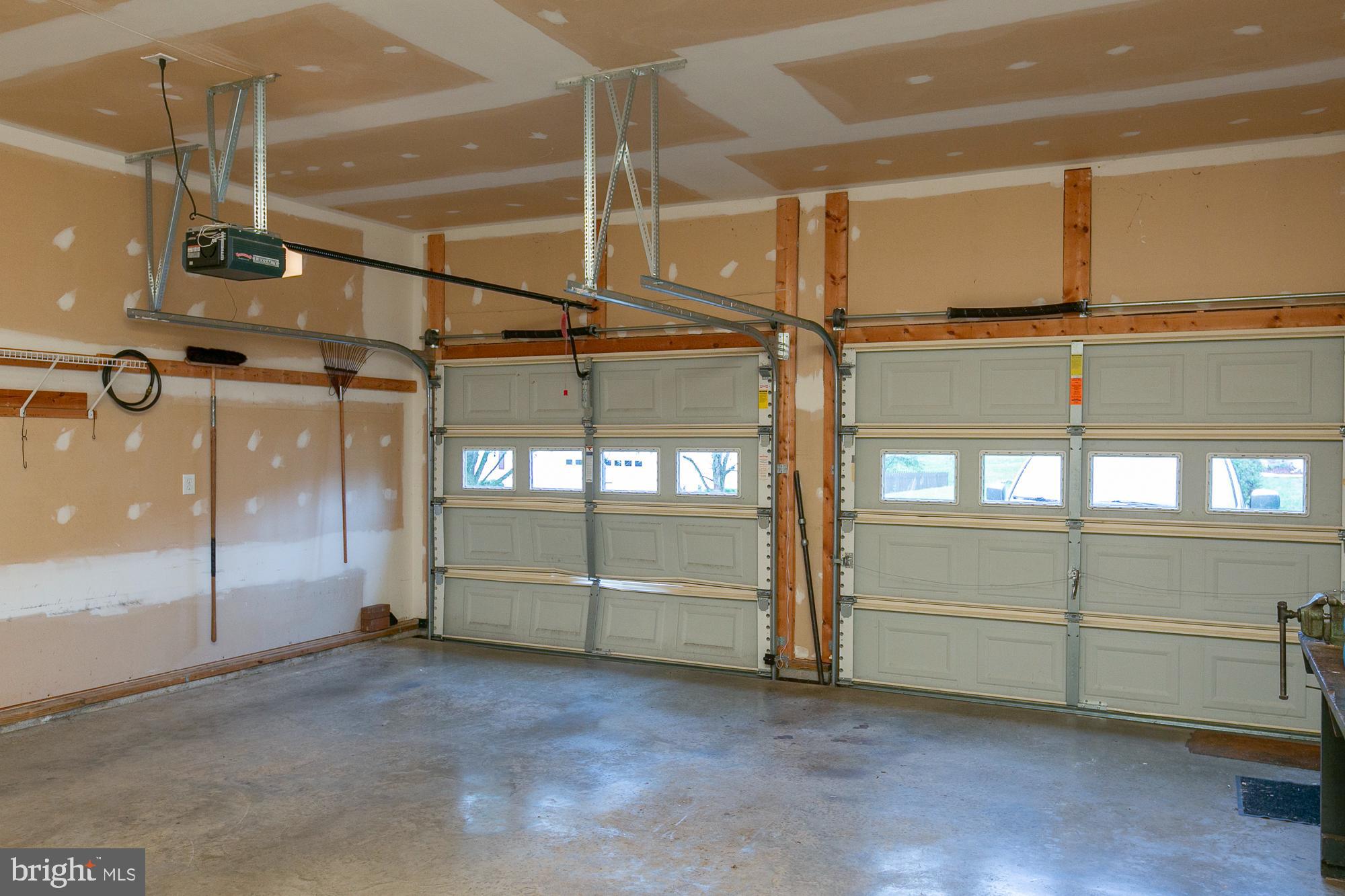 HAMMONDS MILL - Residential