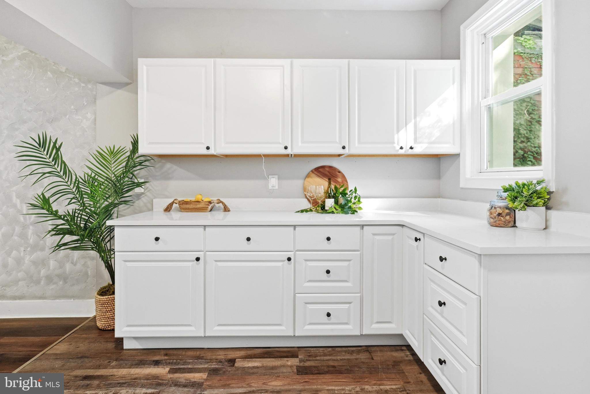 WAVERLY - Residential Lease