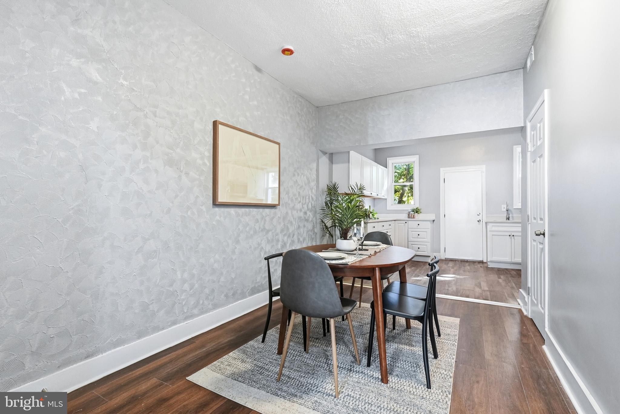 WAVERLY - Residential Lease