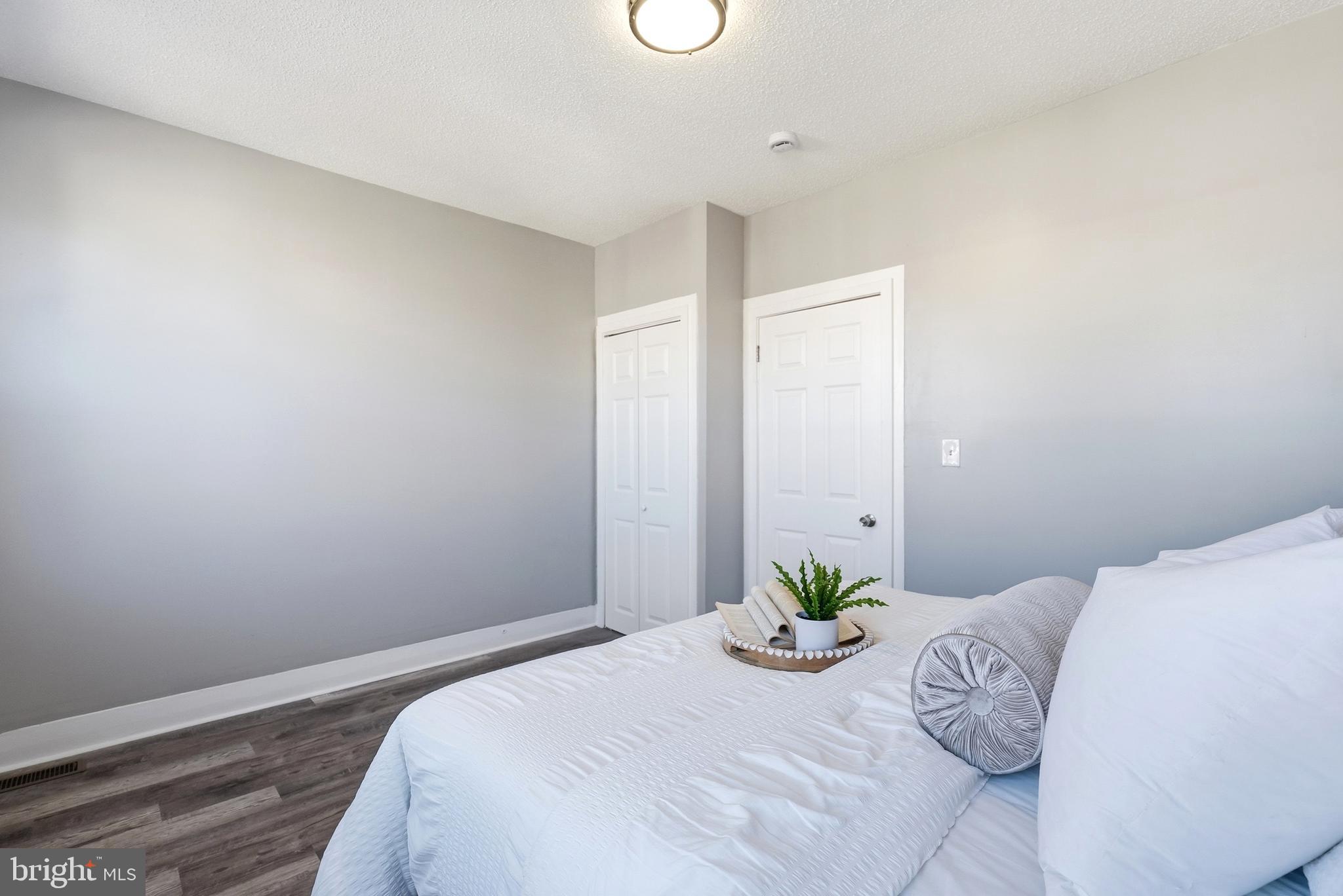 WAVERLY - Residential Lease