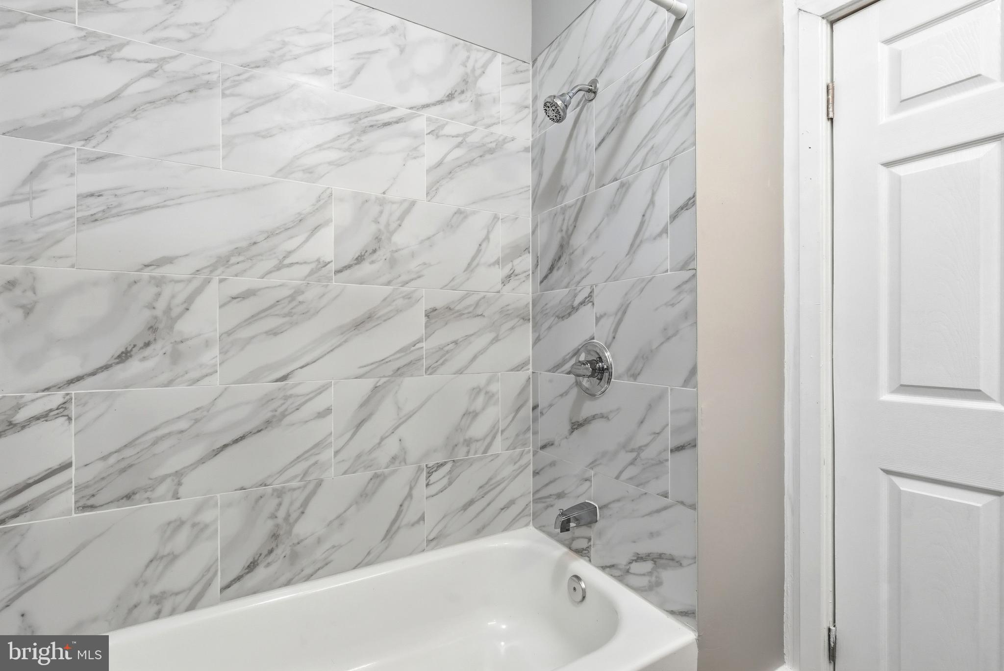 WAVERLY - Residential Lease