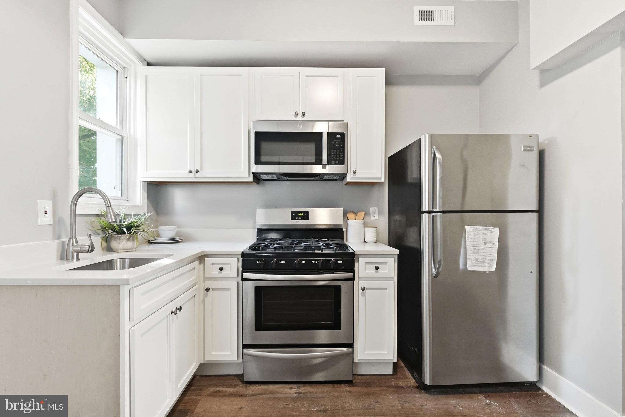 WAVERLY - Residential Lease