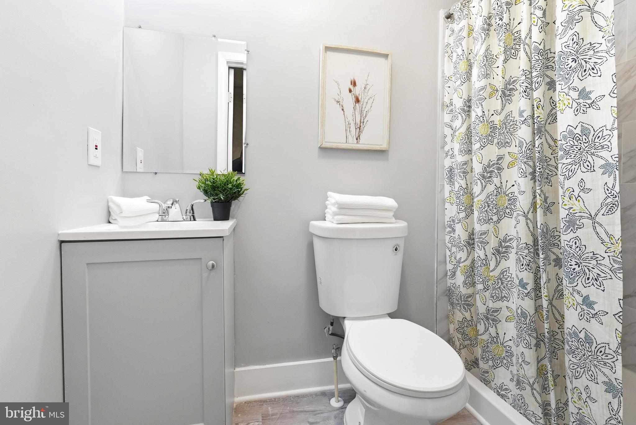 WAVERLY - Residential Lease