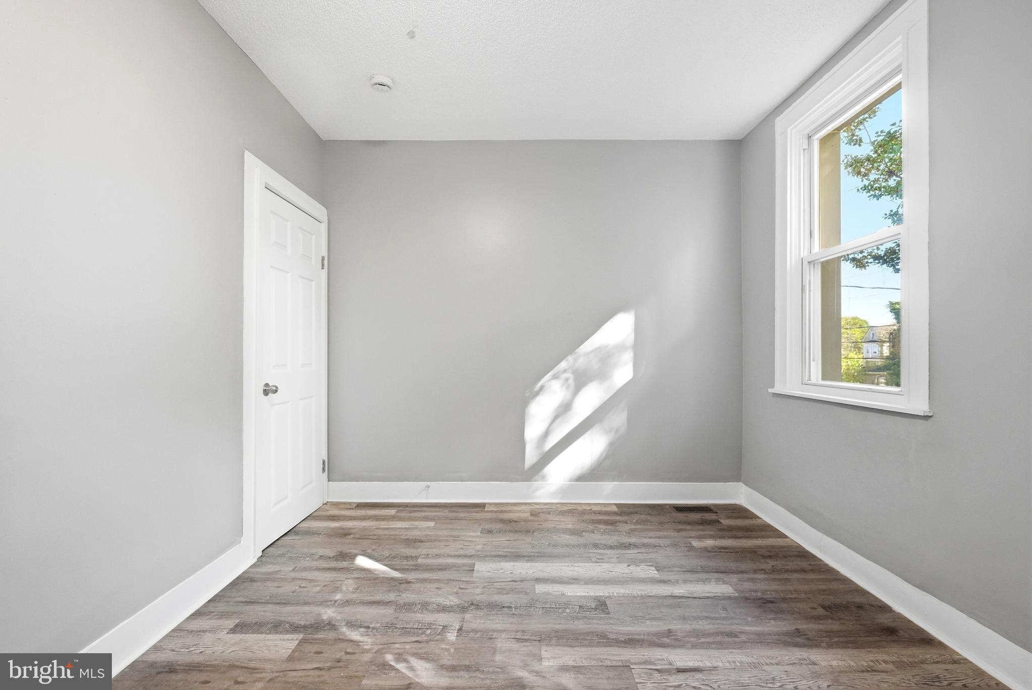 WAVERLY - Residential Lease