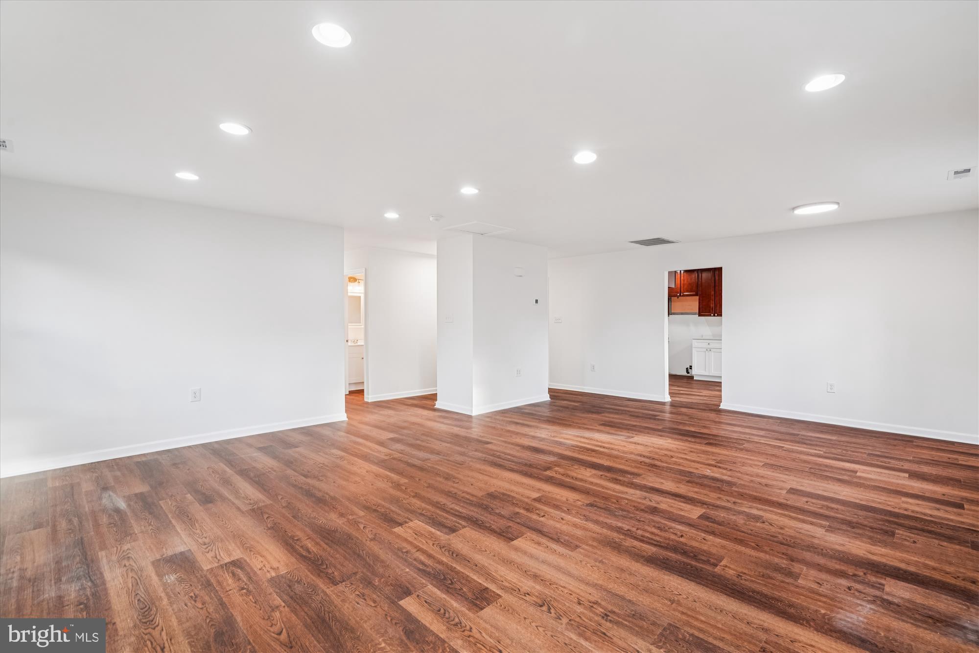 BUCKINGHAM AT BELAIR - Residential