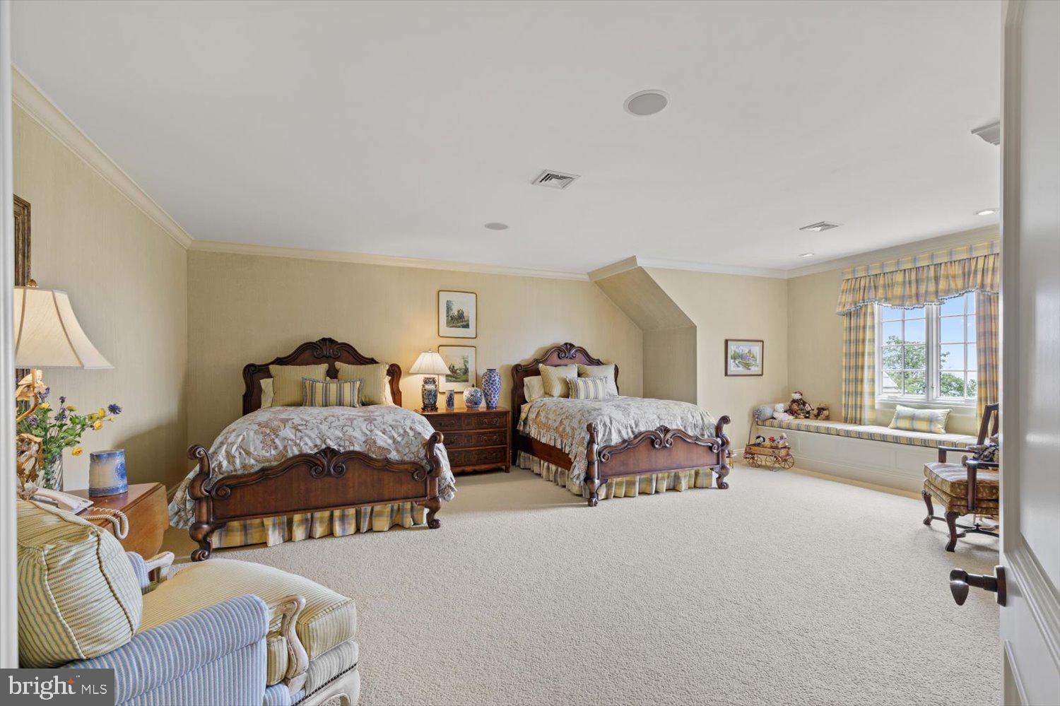 RIVER BEND - Residential