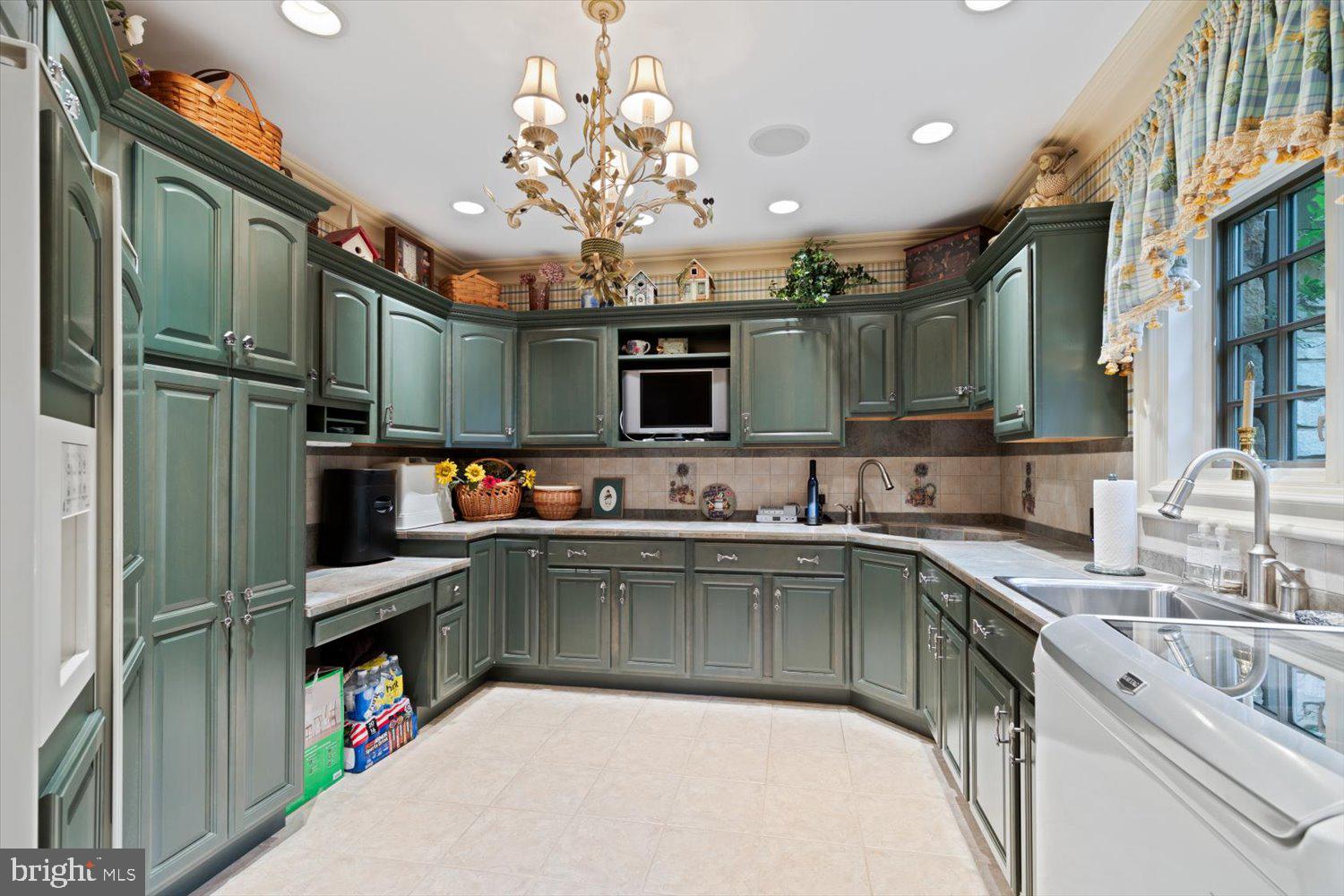 RIVER BEND - Residential