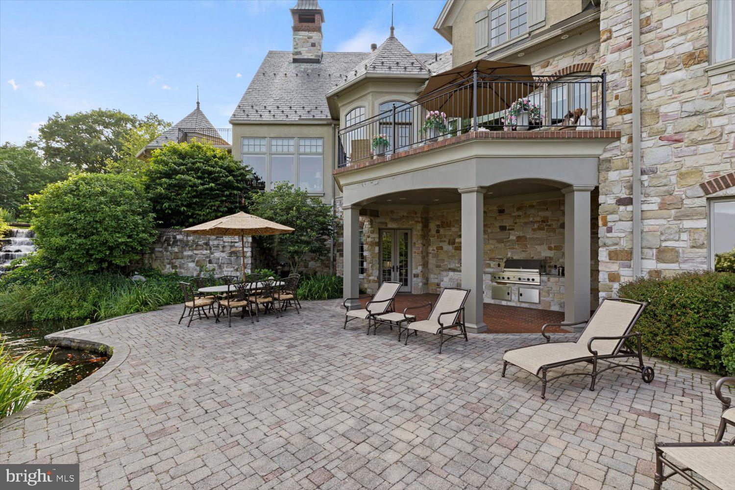 RIVER BEND - Residential