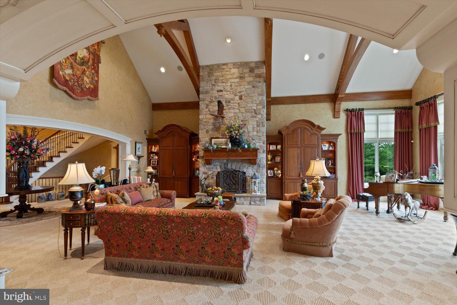 RIVER BEND - Residential