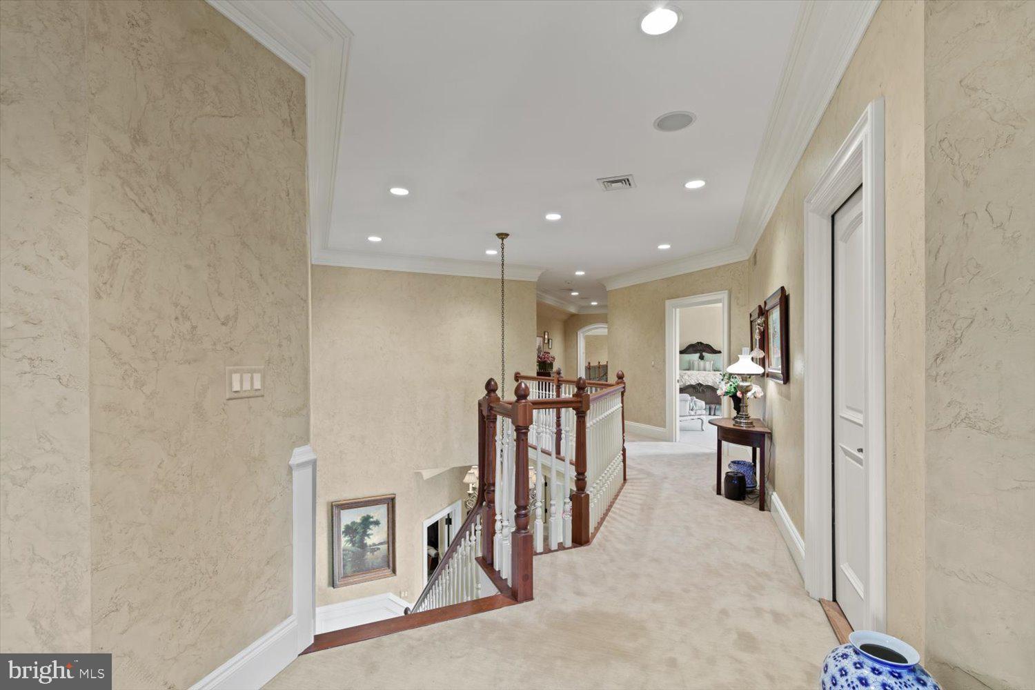 RIVER BEND - Residential