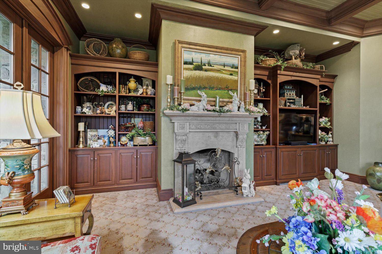 RIVER BEND - Residential