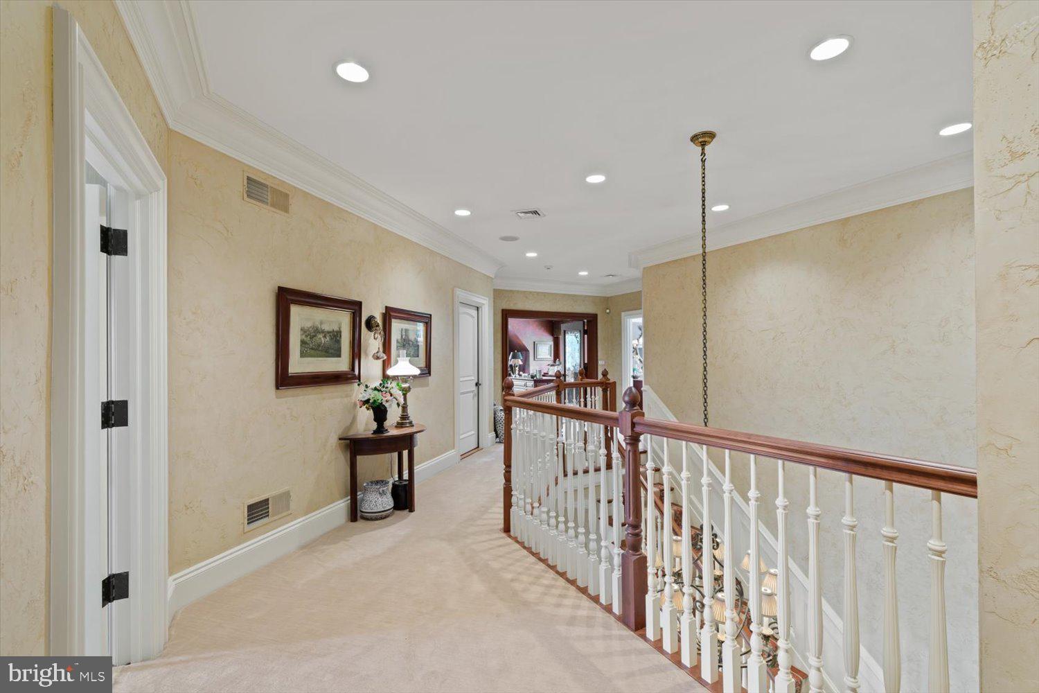 RIVER BEND - Residential