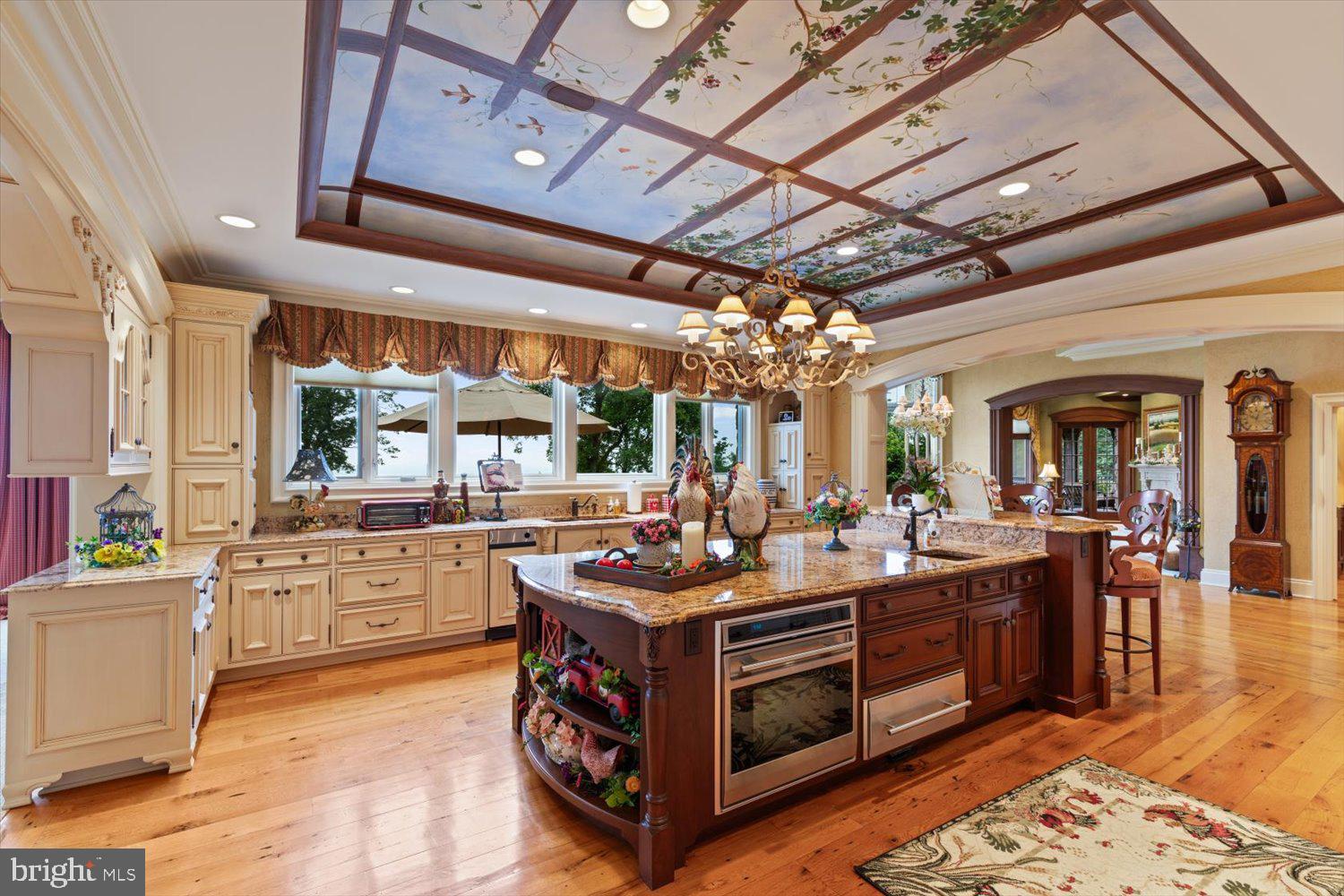 RIVER BEND - Residential