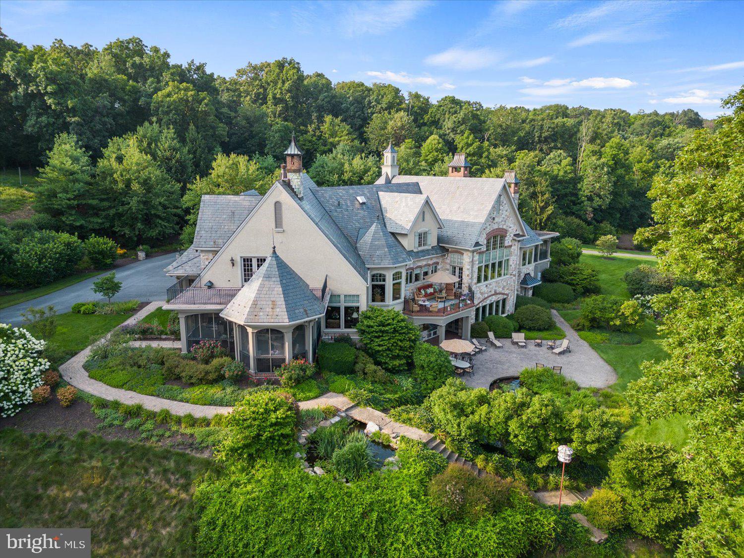 RIVER BEND - Residential