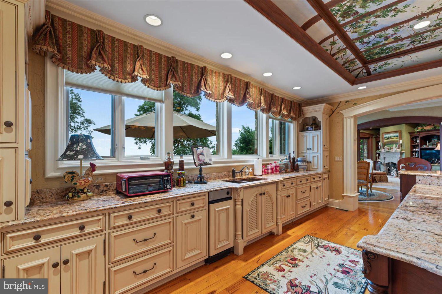 RIVER BEND - Residential